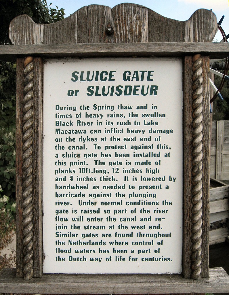 Michigans West Coast 2009 2038.jpg - Labor Day 2009. A trip along Michigans west coast to see beachs, art and buffets.